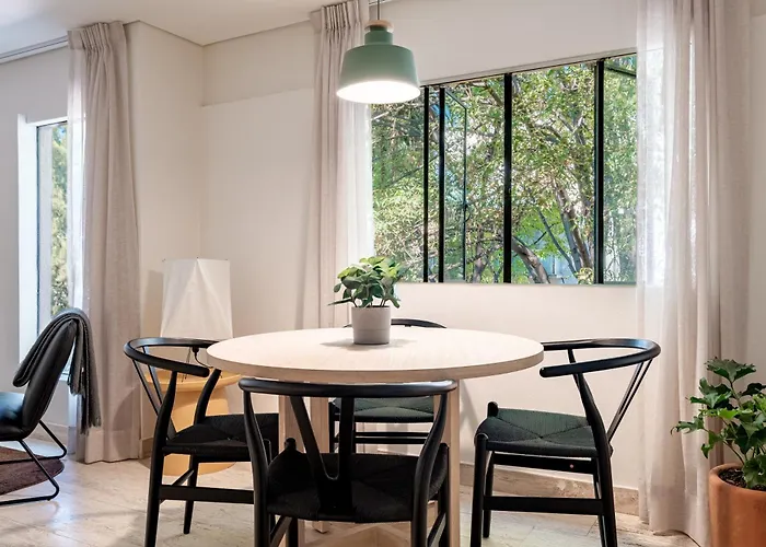Nido Condesa Apartahotel 4*